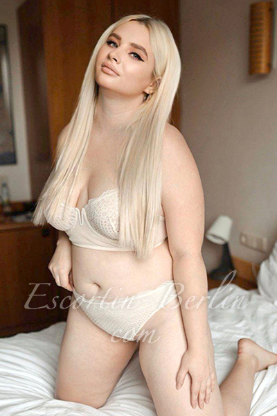 Camellia Escort in Bochum
